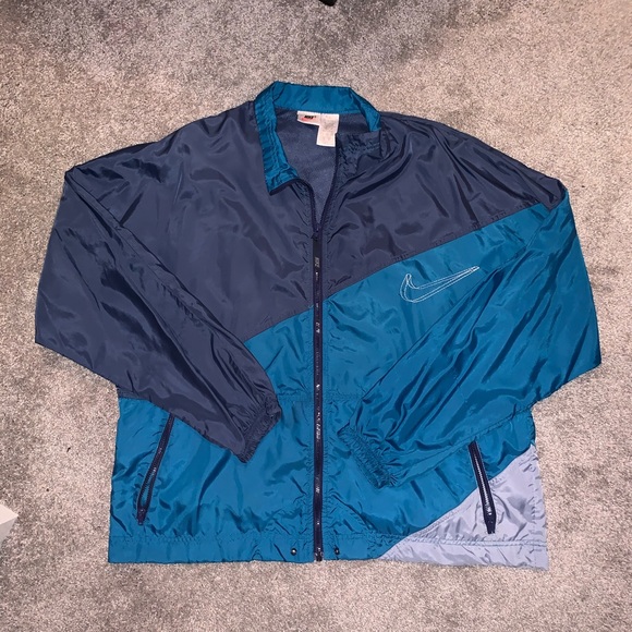 Nike Jackets & Blazers - LAST CHANCE Nike Blue Stitched Check Windbreaker